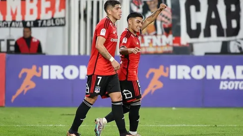 Jordhy Thompson celebra su gran noche con Colo Colo en redes sociales.