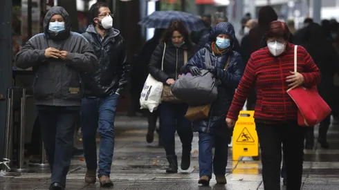 Anuncian un invierno lluvioso: ¿Cuánta agua caería en Santiago?