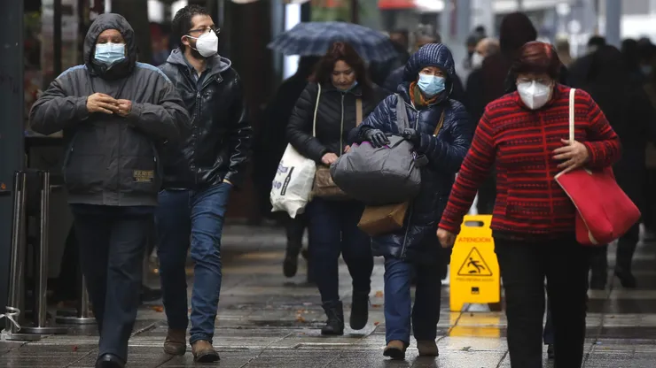 Anuncian un invierno lluvioso: ¿Cuánta agua caería en Santiago?