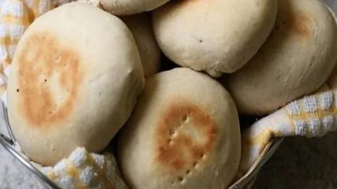 ¿Cómo hacer pan amasado esponjoso? Receta fácil paso a paso