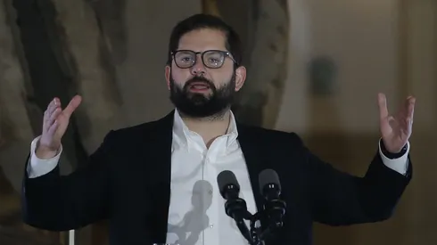 Santiago, 29 de junio de 2023. El Presidente de la Republica, Gabriel Boric, recibe los resultados del Ejercicio de Anticipacion Chile Crea Futuro del CTCI. Dragomir Yankovic/Aton Chile