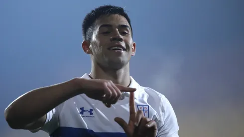 Alexander Aravena pasa un muy buen momento en la UC y, según sus propias palabras, se debe al trabajo en la Roja.