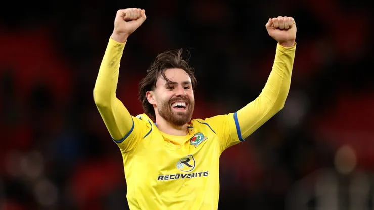 STOKE ON TRENT, ENGLAND - NOVEMBER 27: Ben Brereton of Blackburn Rovers celebrates following his team's victory in the Sky Bet Championship match between Stoke City and Blackburn Rovers at Bet365 Stadium on November 27, 2021 in Stoke on Trent, England. (Photo by Lewis Storey/Getty Images)