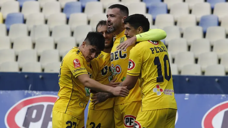 El Campanil es el tercer semifinalista de la Zona Sur, tras derrotar a Fernández Vial.