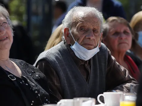 Así puedes postular al bono que entrega $206 mil mensuales a adultos mayores