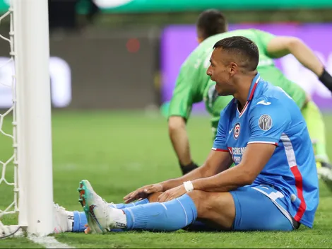 Morales no entra ni a la banca del estreno de Cruz Azul en Liga MX