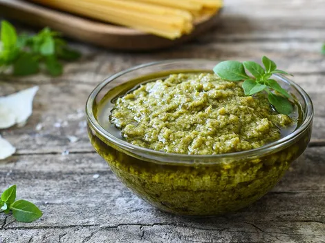 Receta de pesto de albahaca fácil y rápida en casa