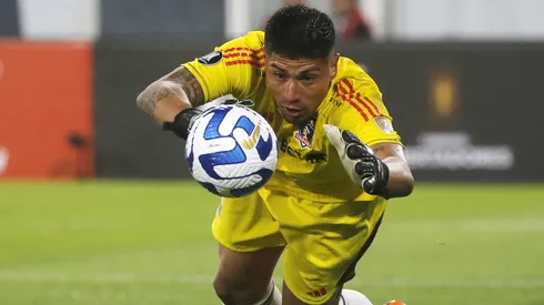 Brayan Cortés no está jugando en Colo Colo y, ante la inminente salida de Matías Dituro, suena con fuerza en Universidad Católica.