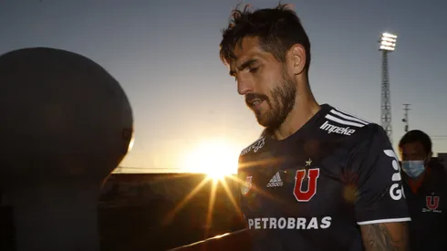 Joaquín Larrivey vestirá la de Magallanes, pero sólo tiene palabras de amor hacia su ex equipo, la Universidad de Chile.