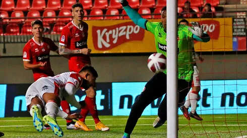 El León de Atacama empató y le mandó una presión tremenda a Curicó Unido.