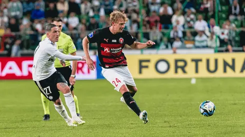 Midtjylland igualó 4 a 4 en el global y quedó eliminado en penales.