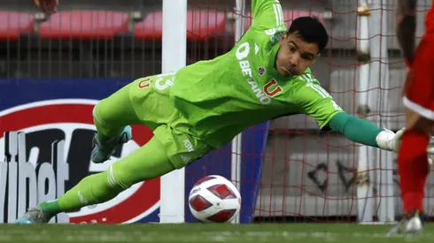 La U delinea su formación para el Superclásico.