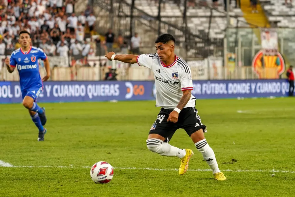 Todo apunta que Jordhy Thompson será titular este sábado en el Superclásico 194 entre Colo Colo y Universidad de Chile. | Foto: Guillermo Salazar.
