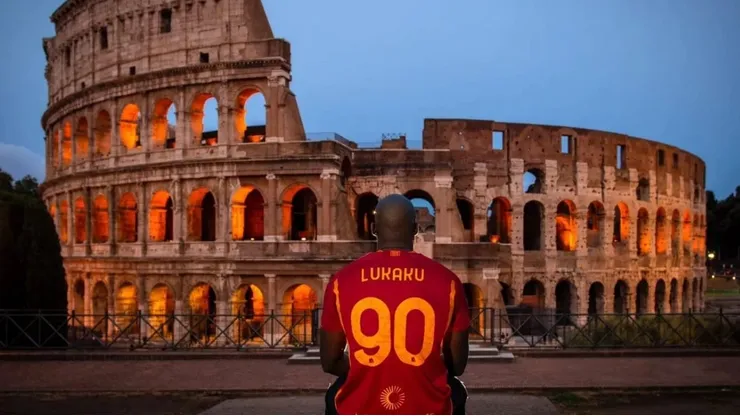Lukaku fue presentado en una clásica postal de Roma