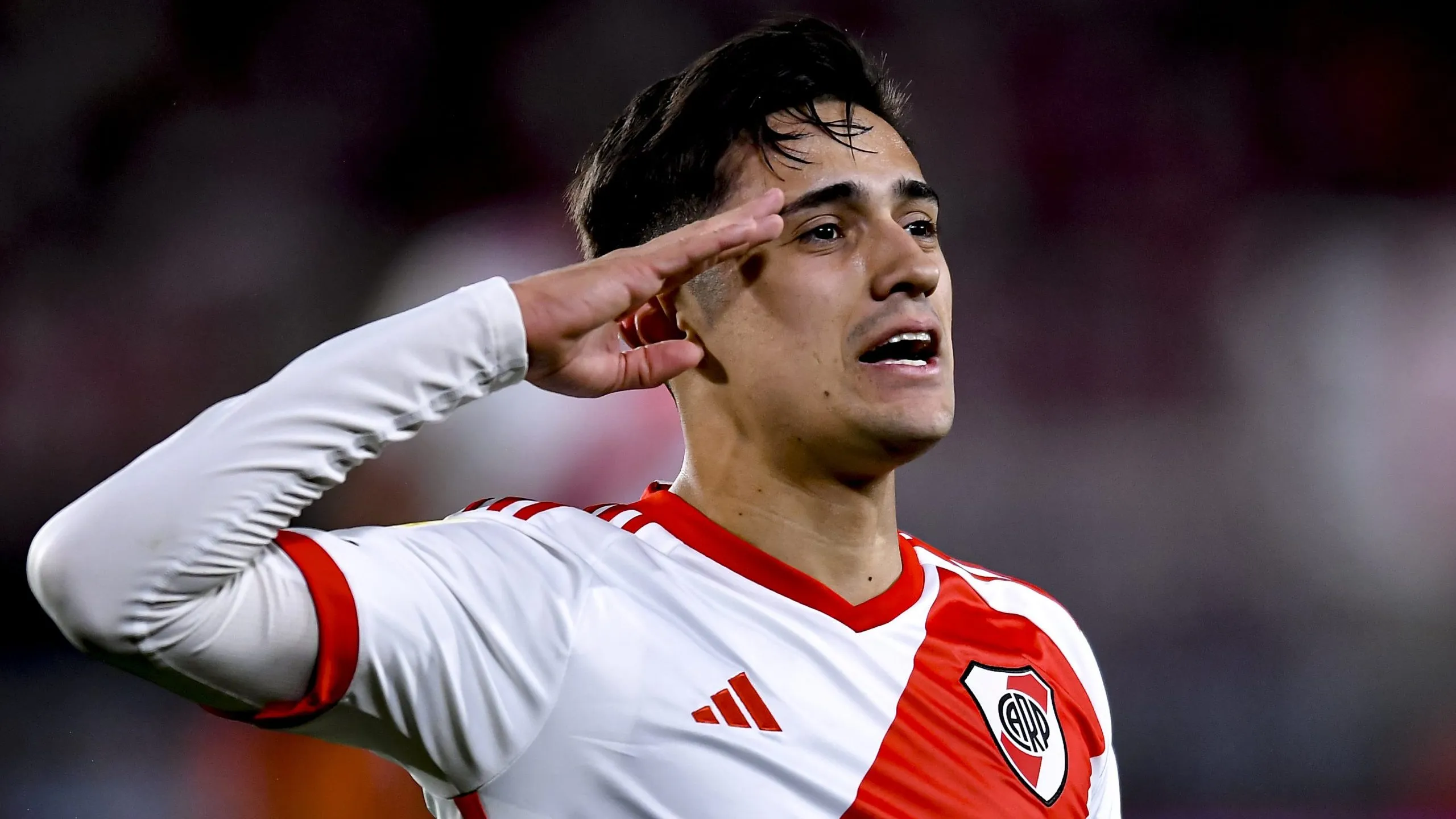 Pablo Solari festeja un gol con la camiseta de River Plate. (Marcelo Endelli/Getty Images).