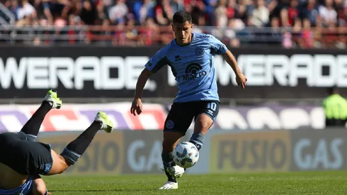 Matías Marín comienza a ganarse el cariño de su nuevo club en Argentina.