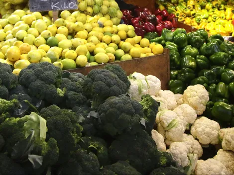 ¿Cuáles son los alimentos que suben y bajan de precio estos meses?