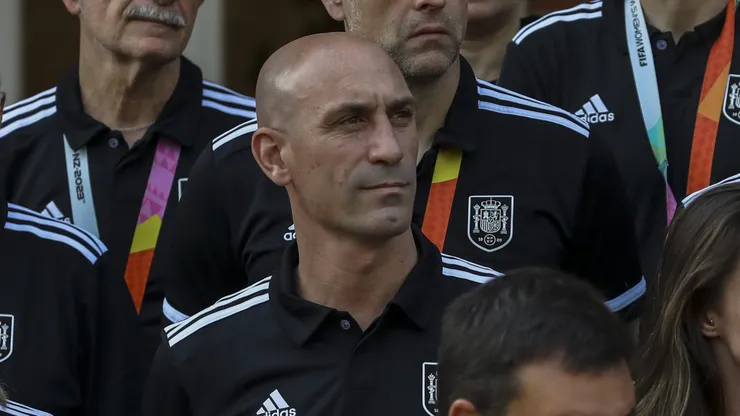 Luis Rubiales renunció a su puesto de presidente de la Real Federación Española de Fútbol.