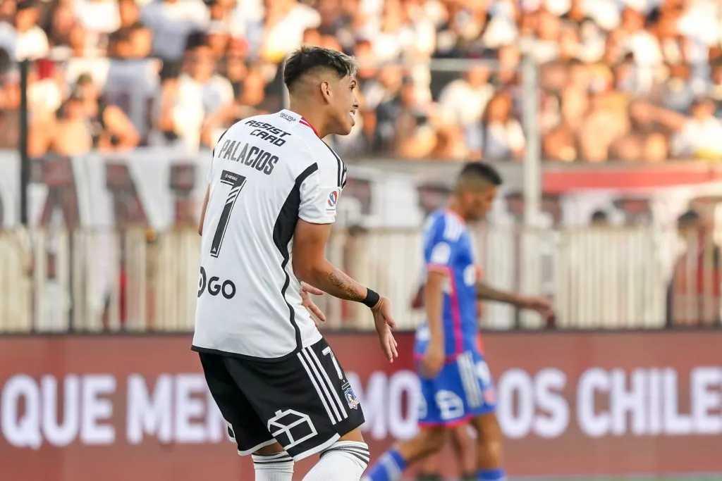 Otra imagen de Carlos Palacios en el Superclásico 193 que Colo Colo y la U igualaron sin goles en el Monumental (Guille Salazar/RedGol).