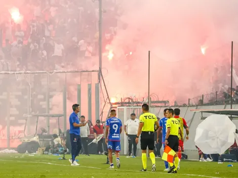 Identifican a barristas de Colo Colo que lanzaron fuegos artificiales