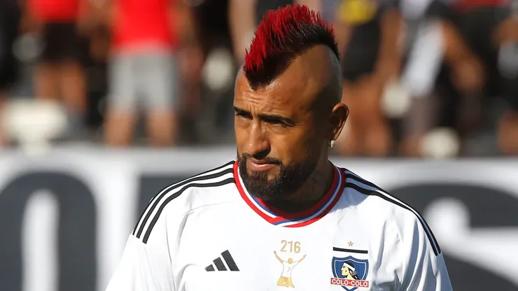 Arturo Vidal pide no considerar la idea de un tercer torneo.