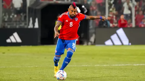 Arturo Vidal esperará hasta último minuto para saber si será titular ante Uruguay.