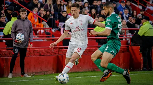 Guillermo Soto en acción por Huracán. Desde ahí saltó a la Premier League de Rusia.