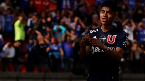 El delantero ya viaja rumbo a Dinamarca para firmar en su nuevo equipo.