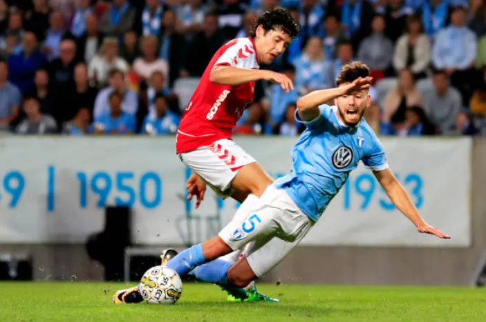 Marko Biskupovic por el Kalmar FF de Suecia ante el Malmo. (Getty Images).