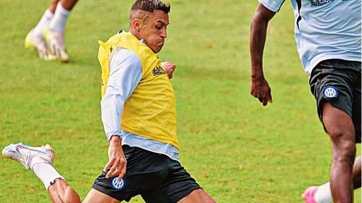 Alexis se unió al trabajo con sus compañeros del Inter