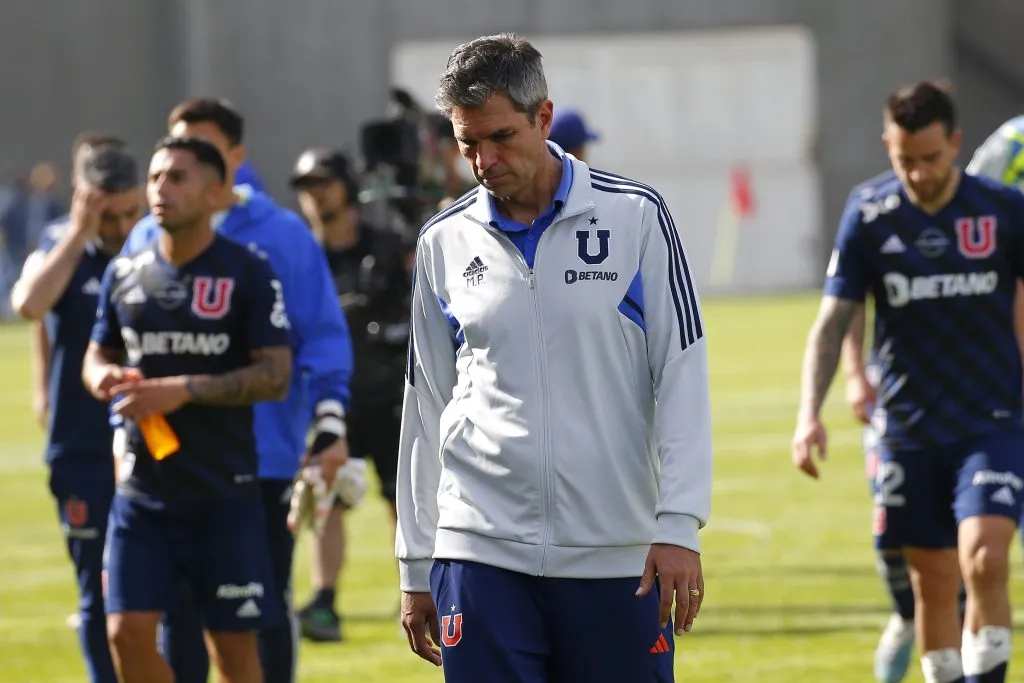 Mauricio Pellegrino ha dirigido en 24 a Universidad de Chile, con nueve victorias, siete empates y ocho derrotas, lo que se traduce en un 47.22% de rendimiento. ¿Mejorarán estos números con el Superclásico? | Foto: Photosport.