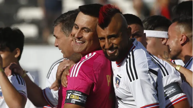 Vidal sueña con ponerse la camiseta de Colo Colo nuevamente