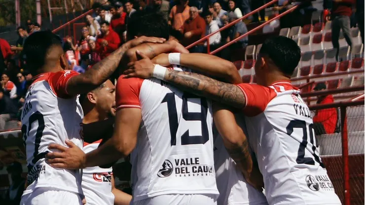 Unión San Felipe es el líder de la Primera B junto a Antofagasta.