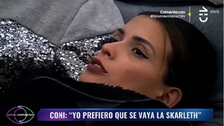Coni revela que prefiere que se vaya Skarleth.
