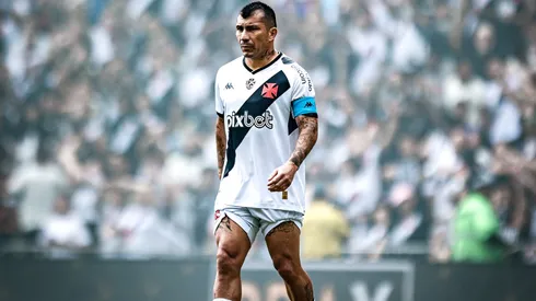 En Brasil le hacen un queque a Gary: "Conquistó a la gente"