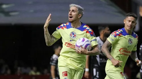 Valdés celebra su gol en América