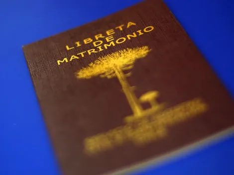 Si cumpliste 25 años de matrimonio puedes recibir el bono que paga tu Caja de Compensación