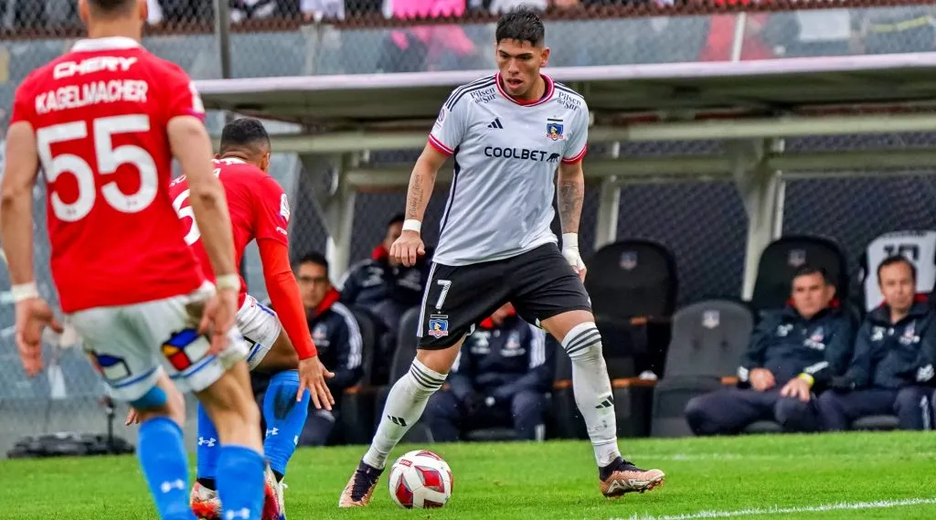 Palacios lleva once goles anotados con Colo Colo, pero ni eso le dio una oportunidad en Chile. Quedó fuera de la nómina de Eduardo Berizzo. Foto: Guille Salazar, RedGol.