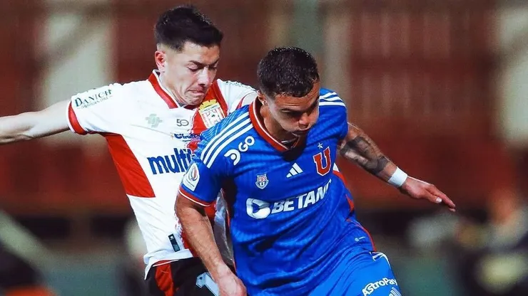 Vicente Fernández fue titular ante Curicó Unido.