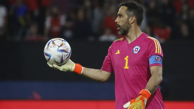 El capitán está en duda por su interna con Berizzo y por una lesión en su club.