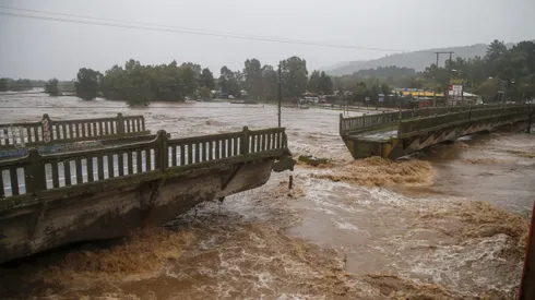 Inundaciones en Talca, en el Parque Rio Claro y el puente Antiguo.