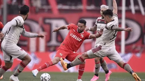 Mauricio Isla atraviesa un delicado momento con su club