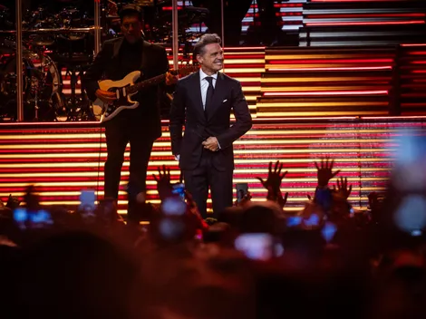 ¿A qué hora sale Luis Miguel y dónde se está quedando en Santiago?