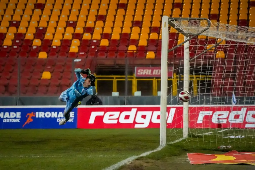 Nicolás Peranic en acción por Copa Chile ante Colo Colo (Guille Salazar/RedGol)
