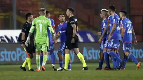 En la U quedaron molestos con Nicolás Millas y Manuel Mayo se lo dejó claro a punta de insultos.