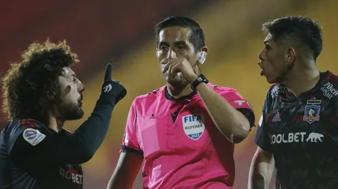 Falcón dialogó con Gilabert al final del duelo por Copa Chile