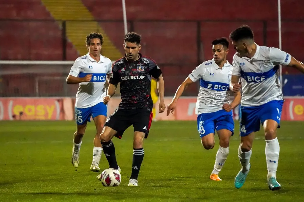 Universidad Católica recibió a Colo Colo sin gente en el Estadio Santa Laura. | Foto: Guillermo Salazar.