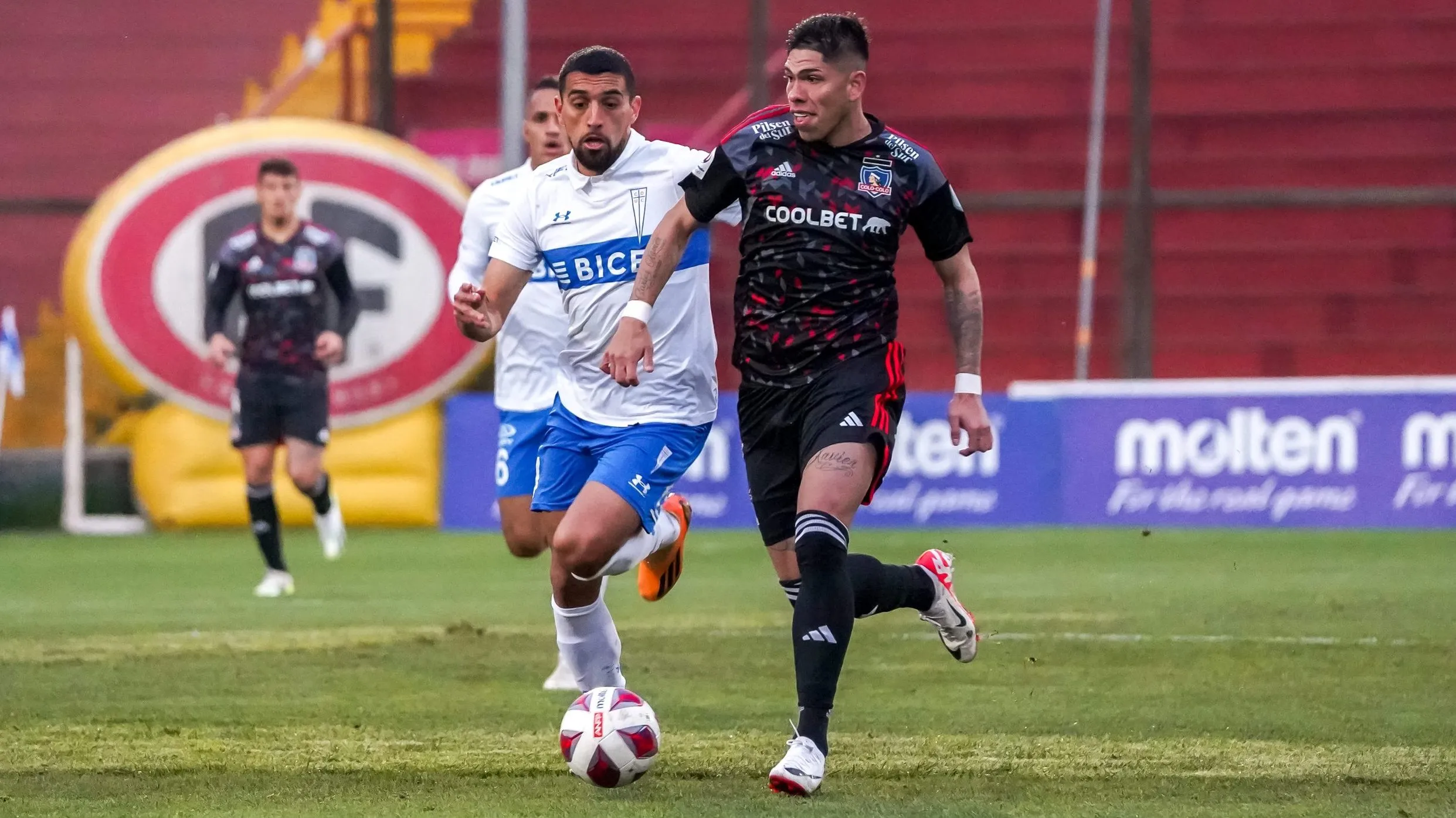 Universidad Católica y Colo Colo no se hicieron daño en Santa Laura. Foto: Guille Salazar, RedGol.