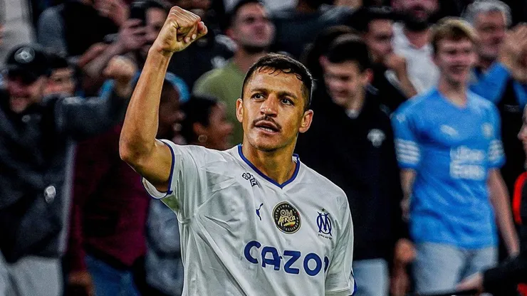 ¿Hasta cuándo tiene plazo Alexis para encontrar equipo en el mundo?