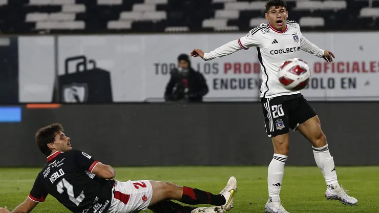 Colo Colo se complica con la renovación de Alexander Oroz